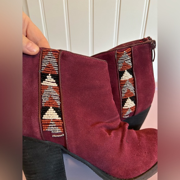 Sbicca Kolli Burgundy Suede Ankle Beaded Boots Booties, Size 8.5 - Picture 4 of 11